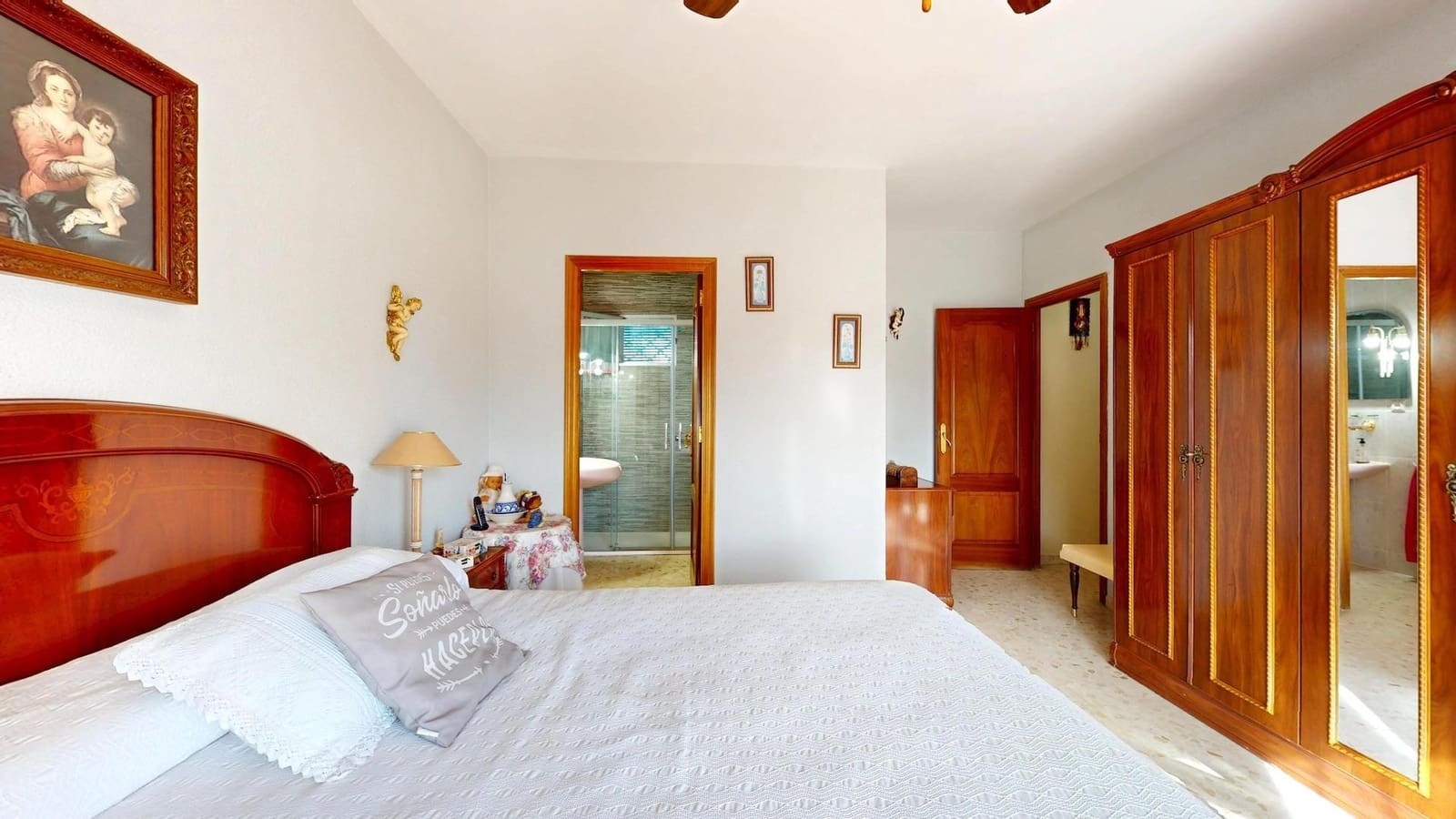 8 slaapkamer Rijtjeshuis te koop in Cordoba stad met garage - € 485.000 (Ref: 9599624)