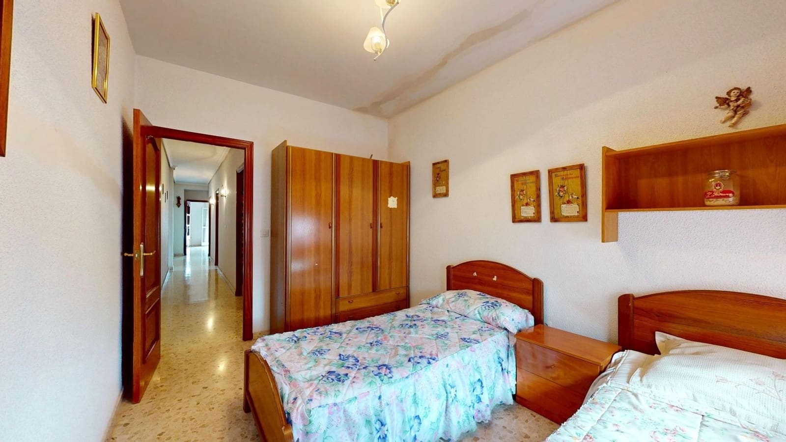 8 slaapkamer Rijtjeshuis te koop in Cordoba stad met garage - € 485.000 (Ref: 9599624)