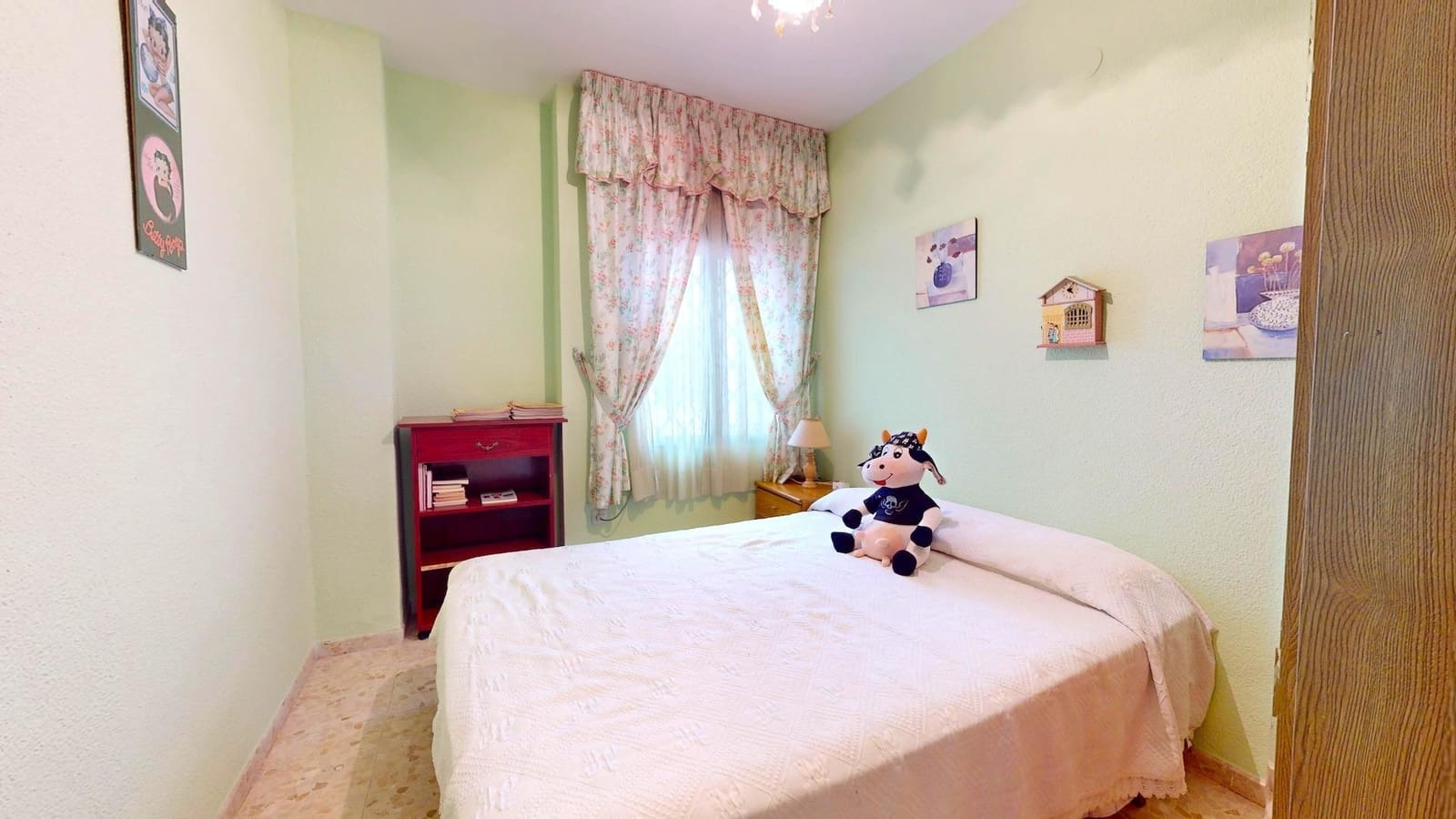 8 slaapkamer Rijtjeshuis te koop in Cordoba stad met garage - € 485.000 (Ref: 9599624)