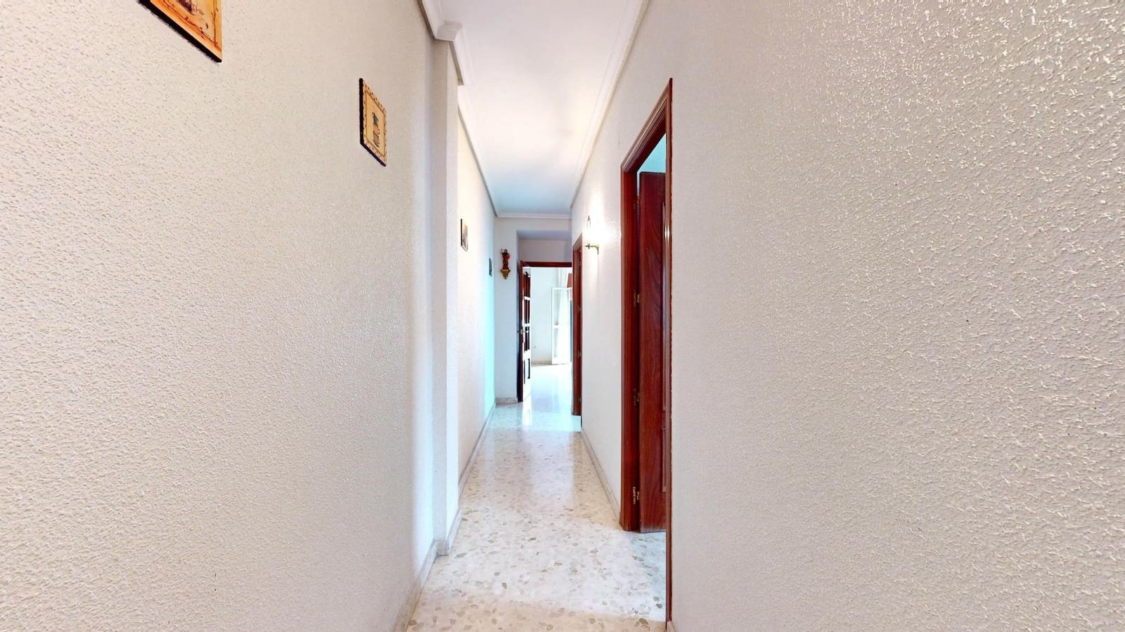 8 slaapkamer Rijtjeshuis te koop in Cordoba stad met garage - € 485.000 (Ref: 9599624)