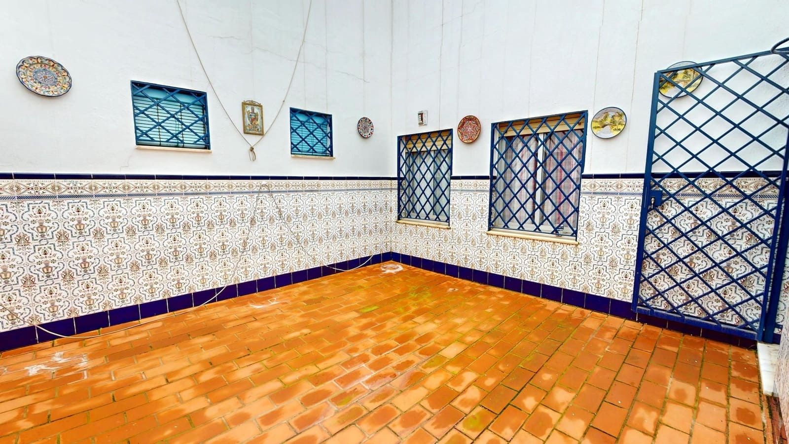 8 slaapkamer Rijtjeshuis te koop in Cordoba stad met garage - € 485.000 (Ref: 9599624)