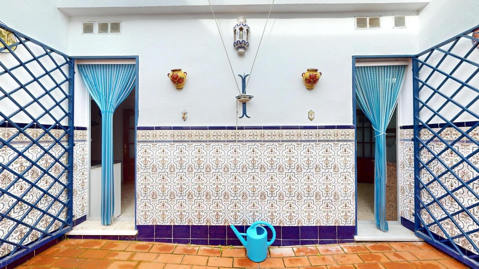 8 slaapkamer Rijtjeshuis te koop in Cordoba stad met garage - € 485.000 (Ref: 9599624)