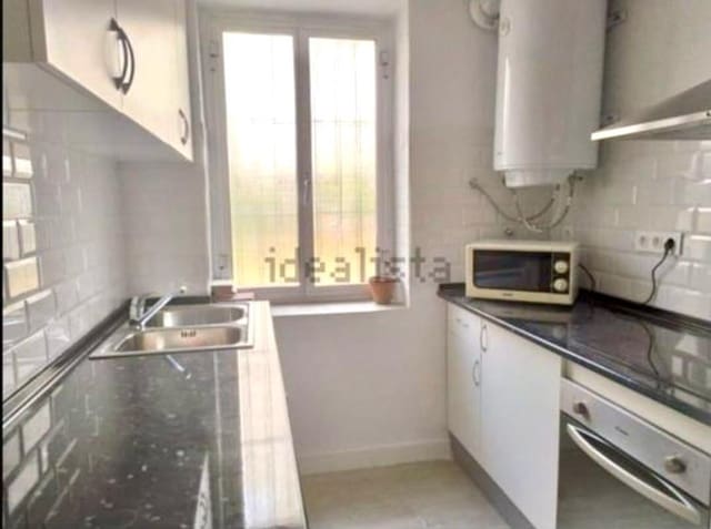 3 bedroom Flat for sale in Ciudad Jardín, Córdoba city - € 172,000 (Ref: 9605065)