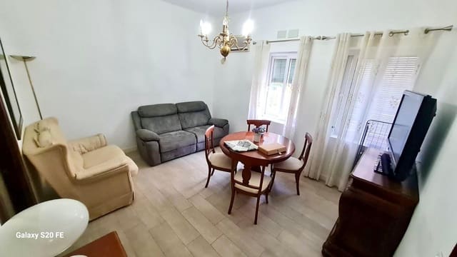 3 bedroom Flat for sale in Ciudad Jardín, Córdoba city - € 172,000 (Ref: 9605065)
