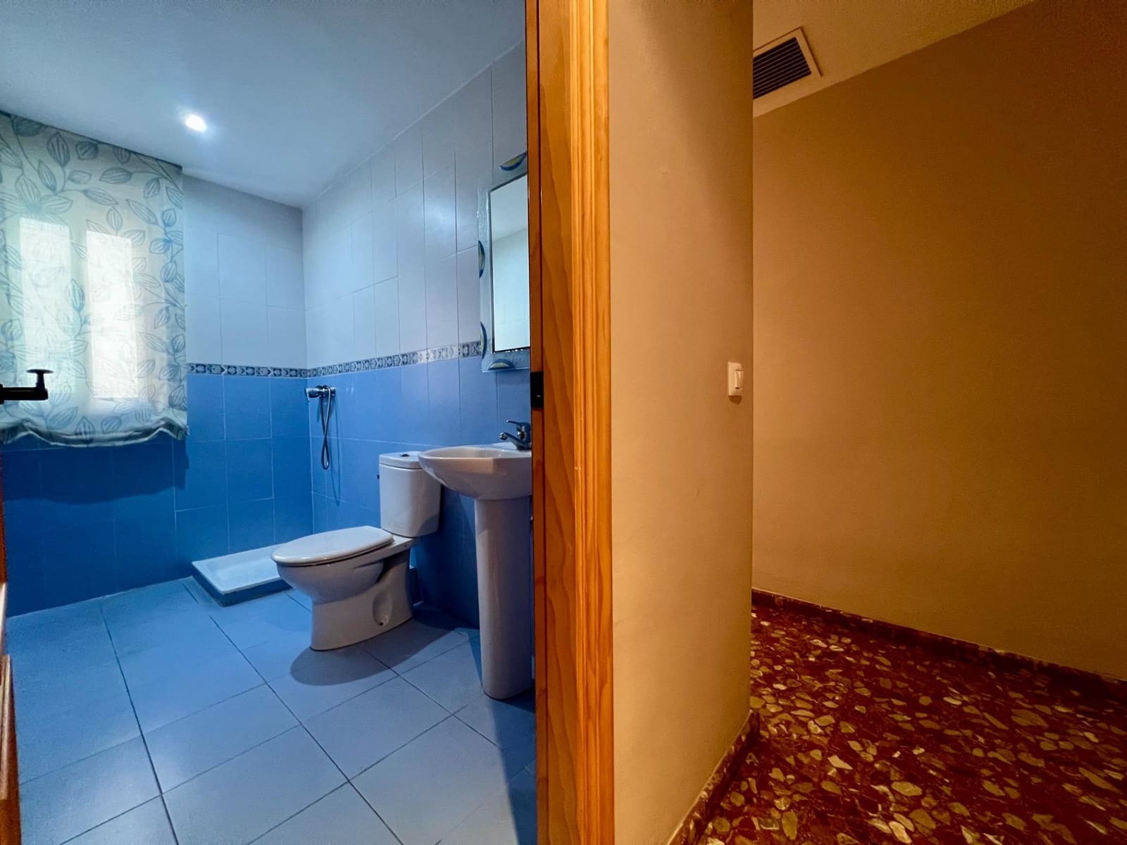 3 bedroom Apartment for sale in Villafranca de Cordoba with pool - € 140,000 (Ref: 9605066)