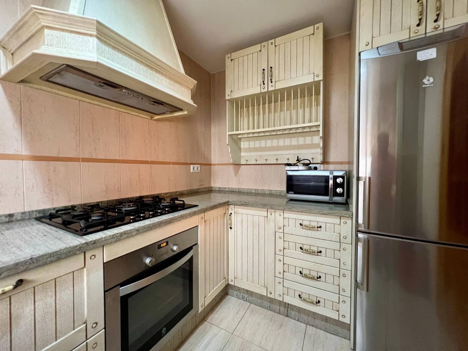 3 bedroom Apartment for sale in Villafranca de Cordoba with pool - € 140,000 (Ref: 9605066)