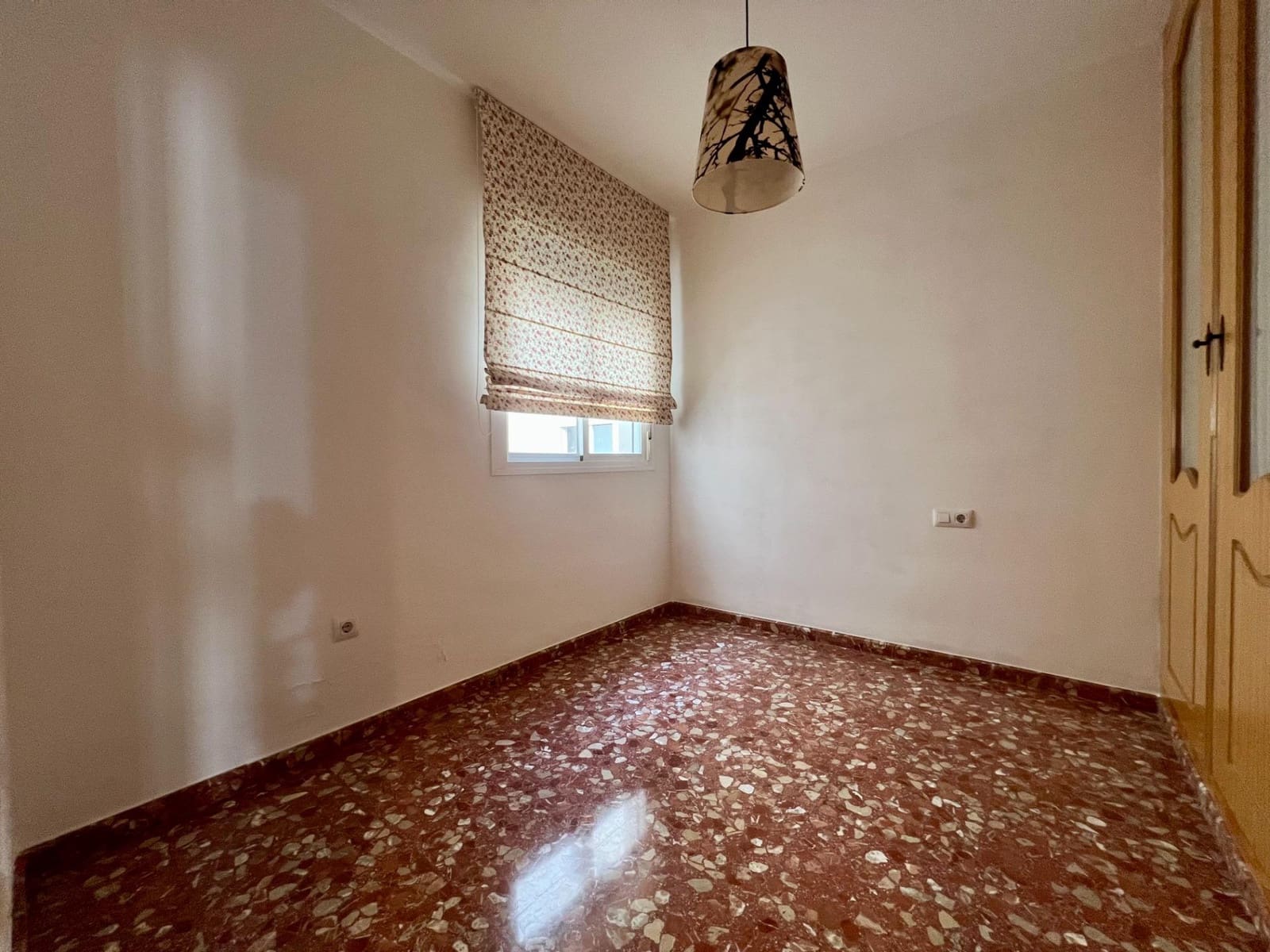 3 bedroom Apartment for sale in Villafranca de Cordoba with pool - € 140,000 (Ref: 9605066)