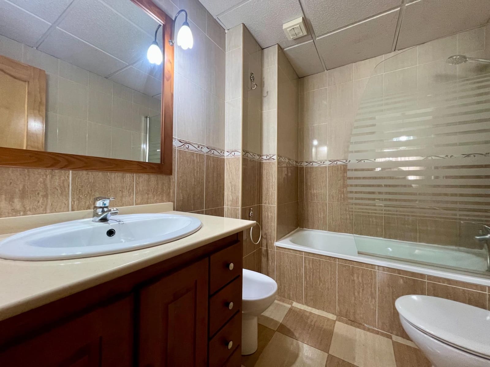 3 bedroom Apartment for sale in Villafranca de Cordoba with pool - € 140,000 (Ref: 9605066)