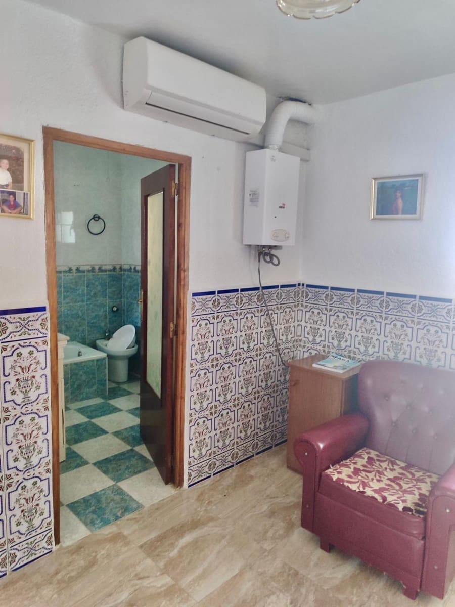 3 bedroom Townhouse for sale in Fuente Obejuna - € 50,000 (Ref: 9608153)