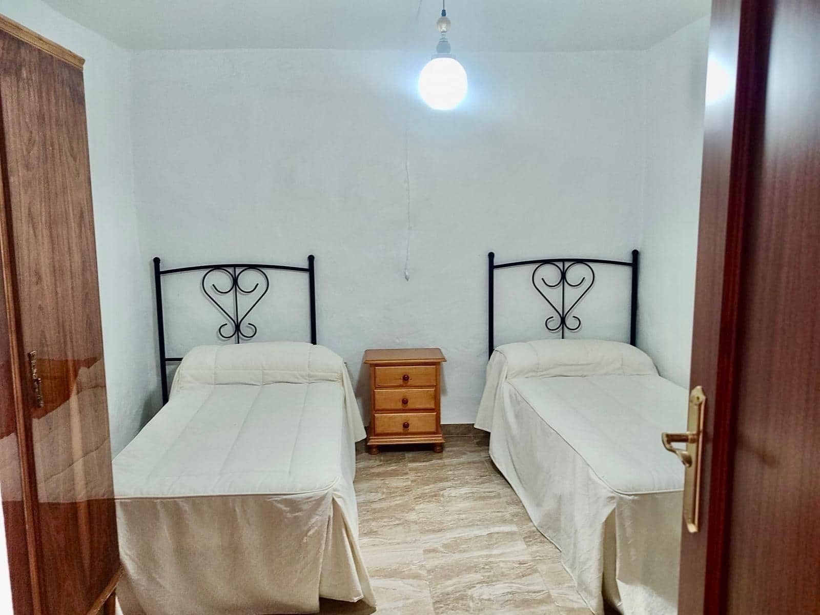 3 bedroom Townhouse for sale in Fuente Obejuna - € 50,000 (Ref: 9608153)