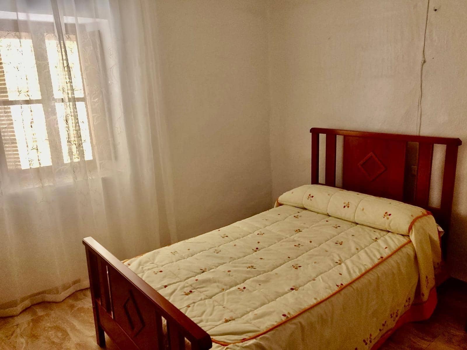 3 bedroom Townhouse for sale in Fuente Obejuna - € 50,000 (Ref: 9608153)