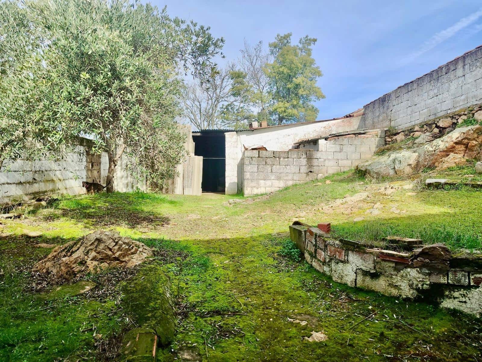 3 bedroom Townhouse for sale in Fuente Obejuna - € 50,000 (Ref: 9608153)