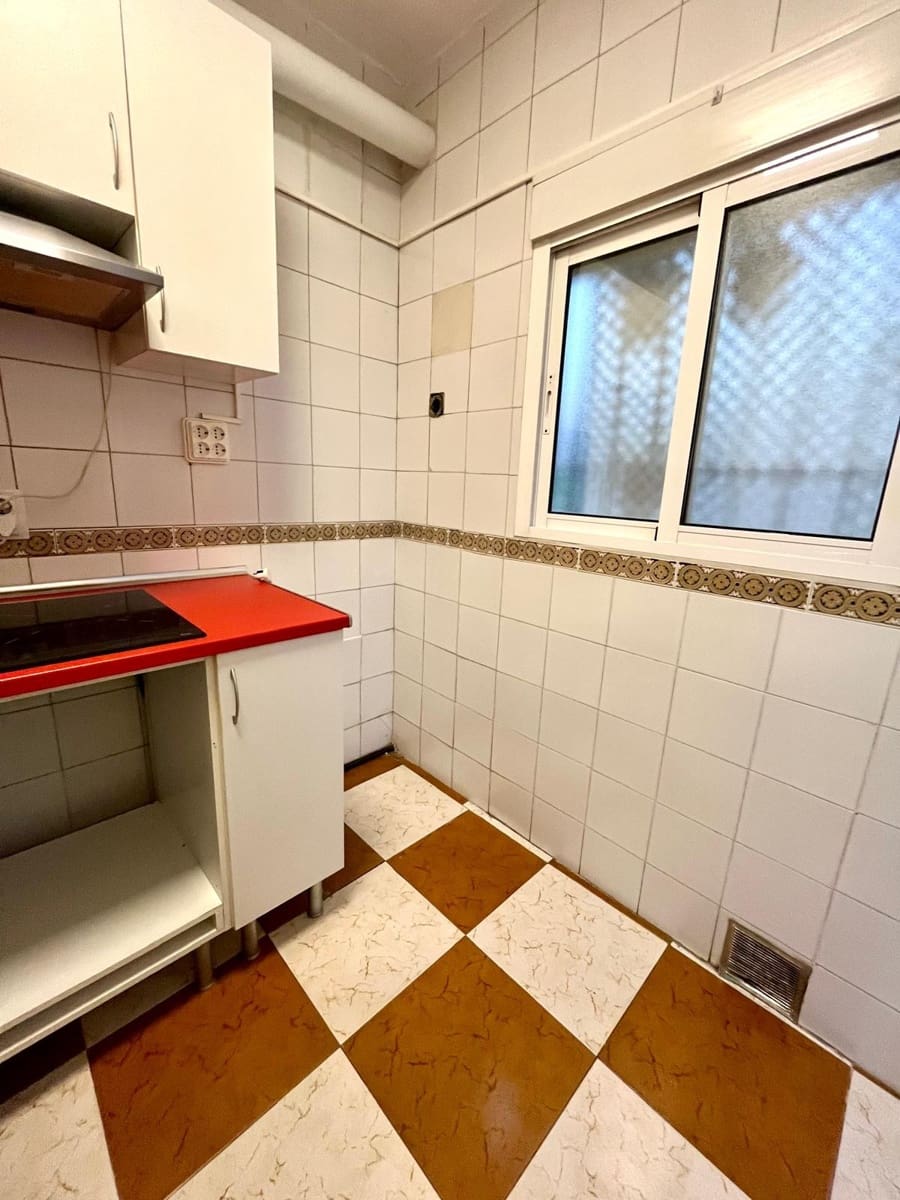 1 makuuhuone Asunto myytävänä paikassa Cordoba kaupunki mukana 
autotalli - 138 500 € (Ref: 9611621)