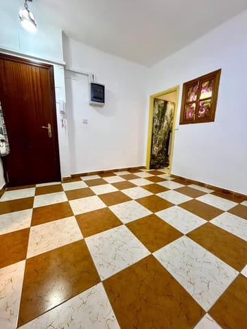 1 bedroom Flat for sale in Ciudad Jardín, Córdoba city with garage - € 138,500 (Ref: 9611621)