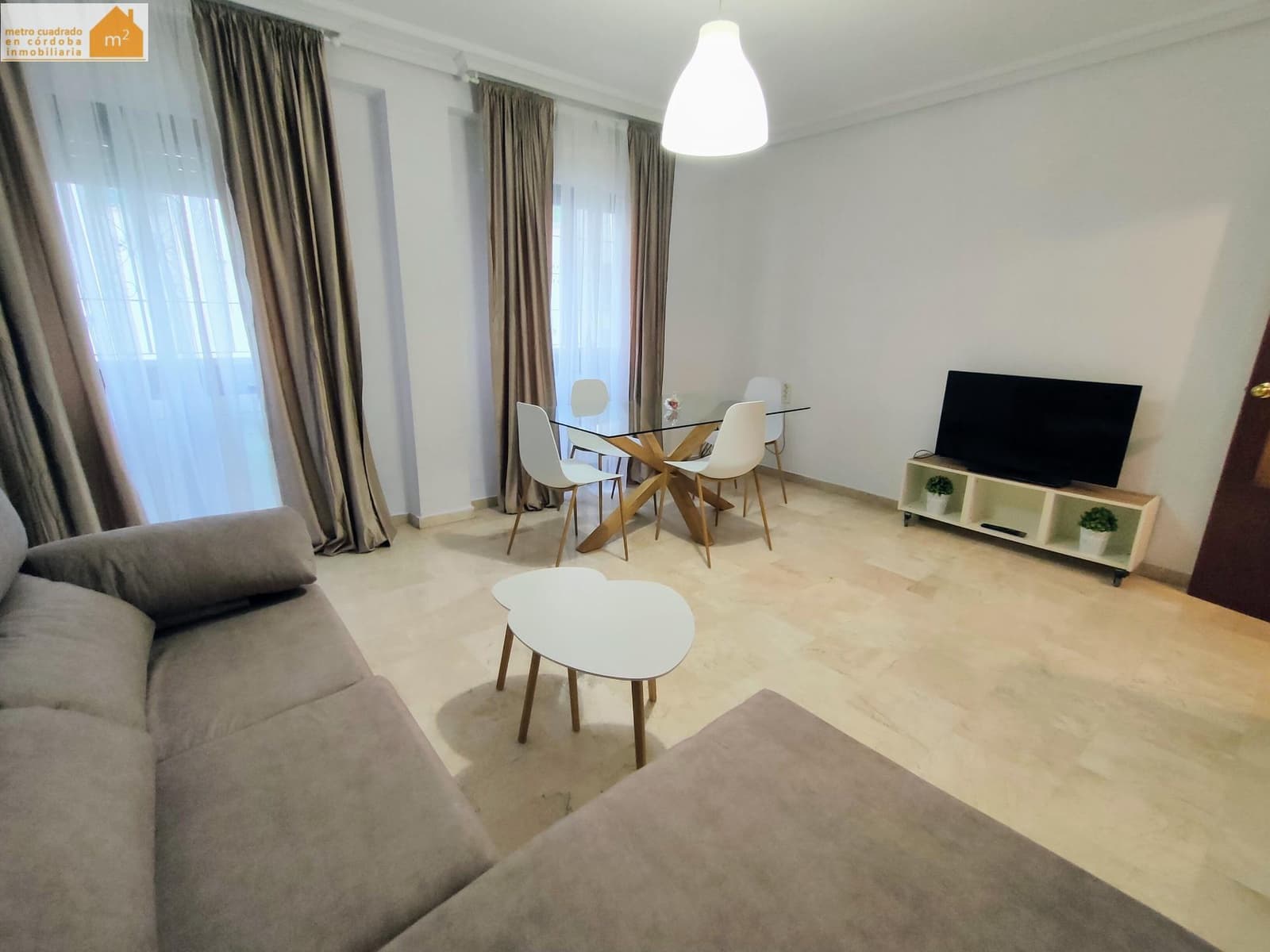 3 camera da letto Appartamento da affittare in Cordova citta con garage - 800 € (Rif: 9615575)