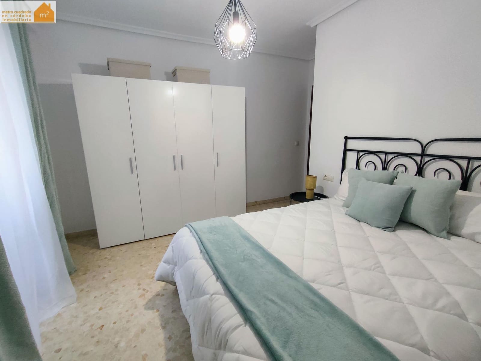 3 camera da letto Appartamento da affittare in Cordova citta con garage - 800 € (Rif: 9615575)