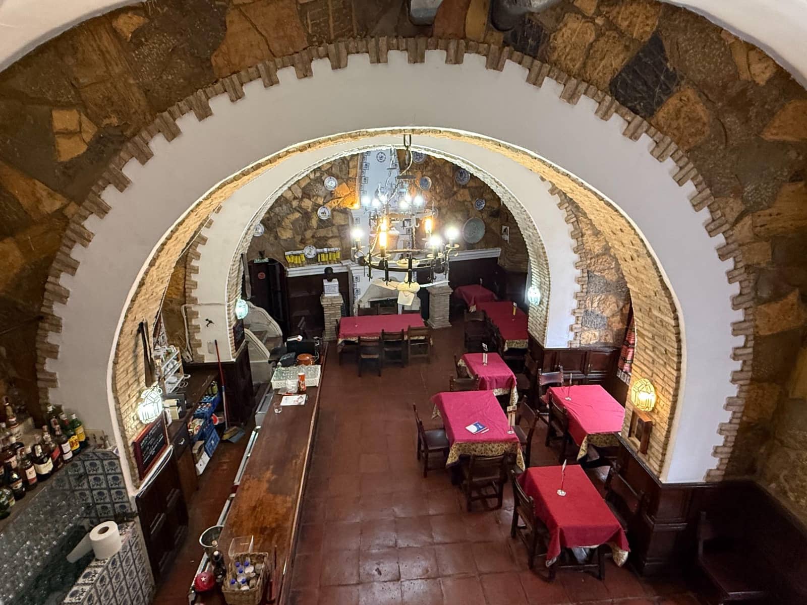 Restaurang/Bar till salu i Fernan Nunez med garage - 1 500 000 € (Ref: 9615616)