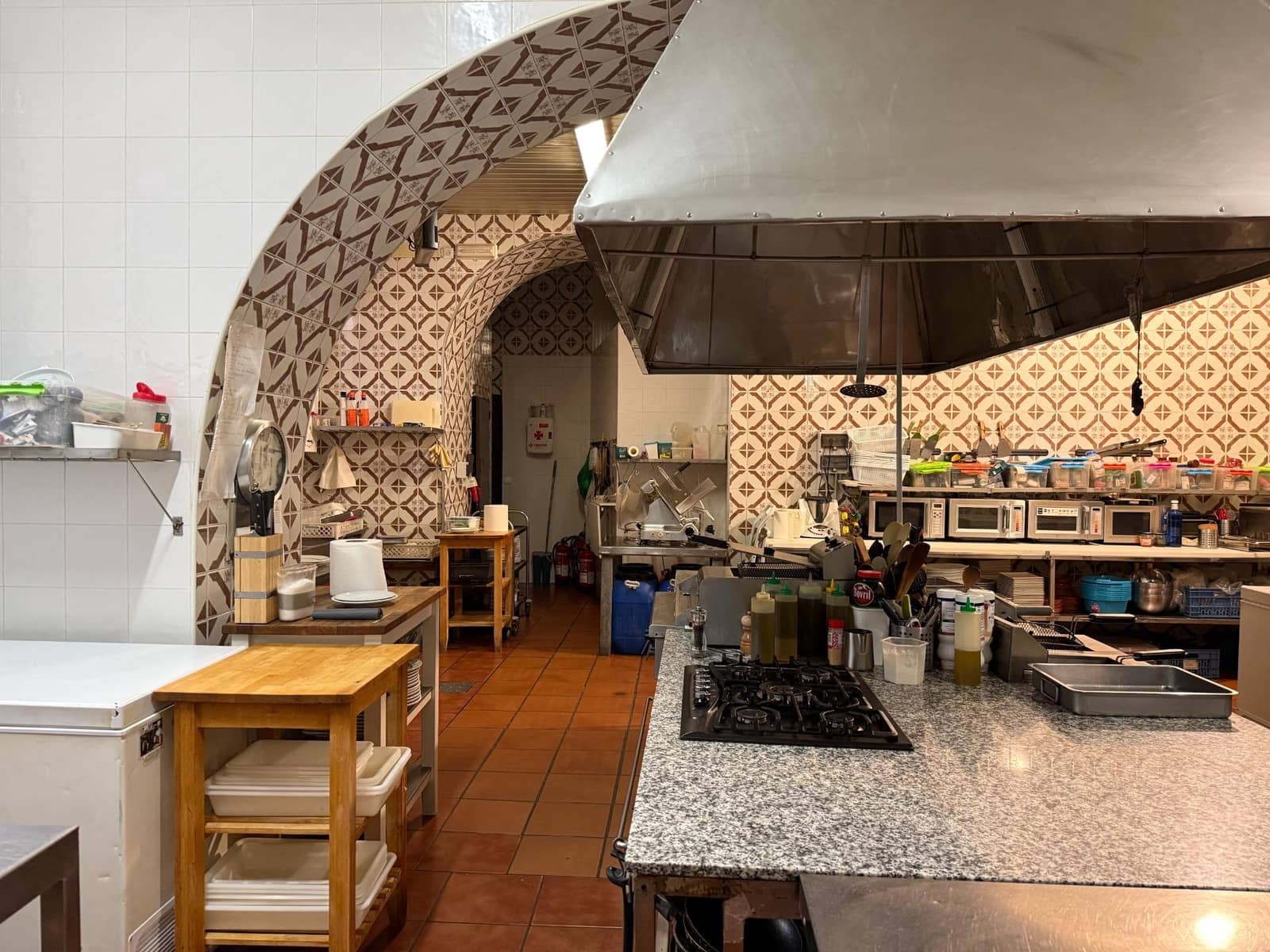 Restaurang/Bar till salu i Fernan Nunez med garage - 1 500 000 € (Ref: 9615616)