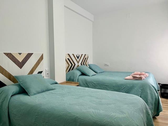 2 makuuhuone Asunto myytävänä paikassa Ciudad Jardín, Córdoba kaupunki - 140 000 € (Ref: 9619362)