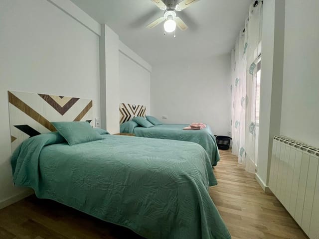 2 makuuhuone Asunto myytävänä paikassa Ciudad Jardín, Córdoba kaupunki - 140 000 € (Ref: 9619362)