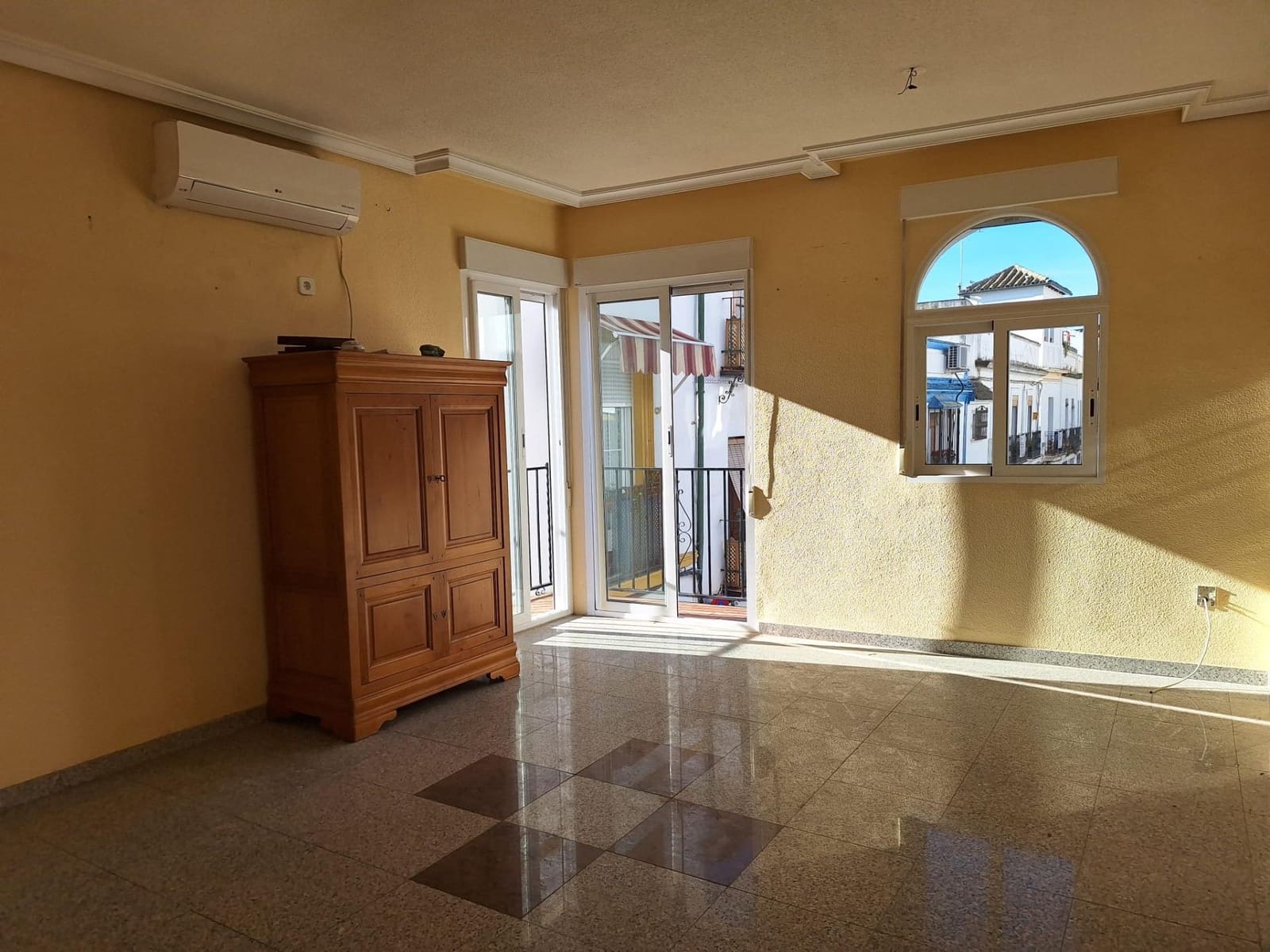 2 sovrum Villa till salu i Cordoba stad - 185 000 € (Ref: 9621810)