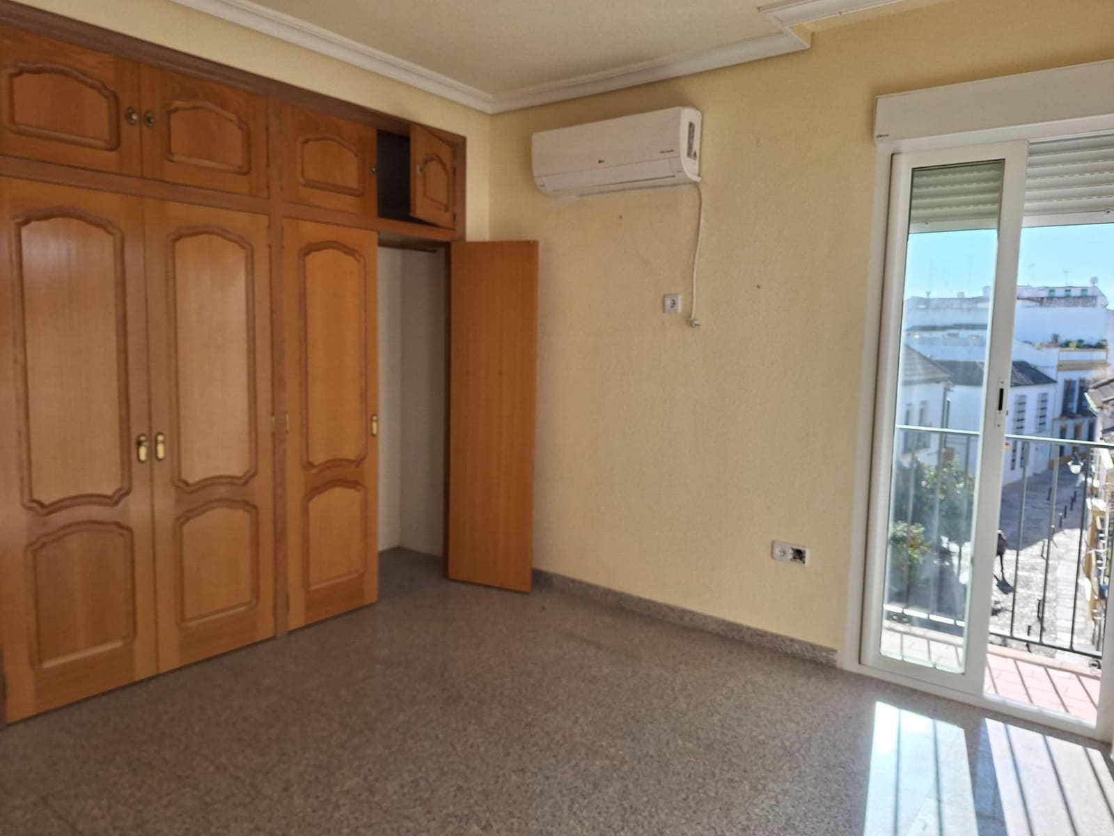 2 sovrum Villa till salu i Cordoba stad - 185 000 € (Ref: 9621810)