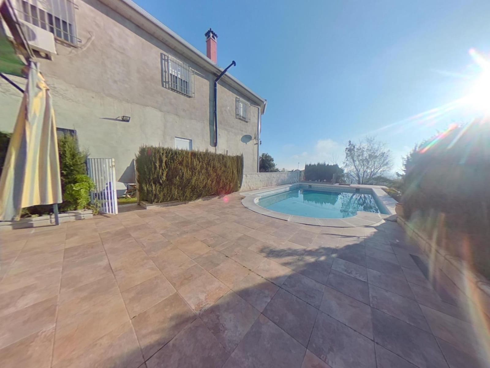 4 soveværelse Finca/Landehus til salg i Almodovar del Rio med swimmingpool garage - € 165.000 (Ref: 9622411)