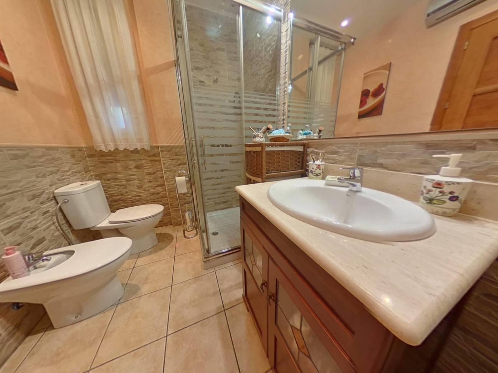 4 soveværelse Finca/Landehus til salg i Almodovar del Rio med swimmingpool garage - € 165.000 (Ref: 9622411)