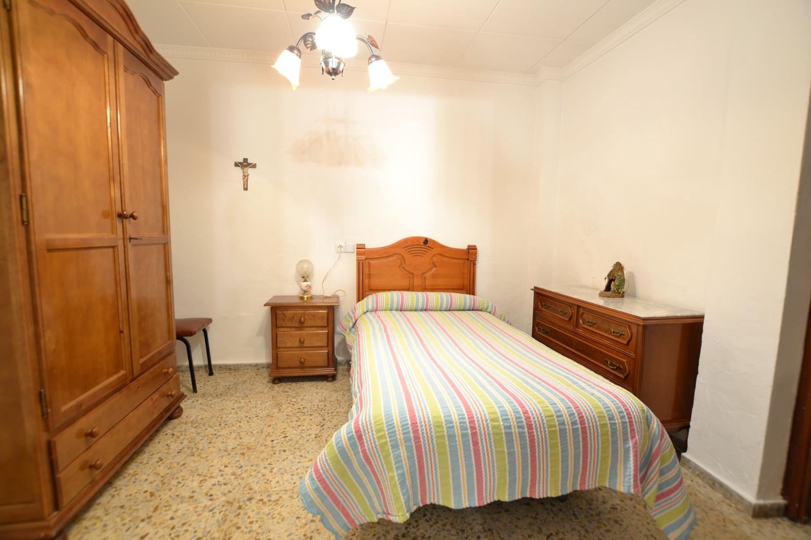 5 sovrum Radhus till salu i Cordoba stad - 190 000 € (Ref: 9625776)