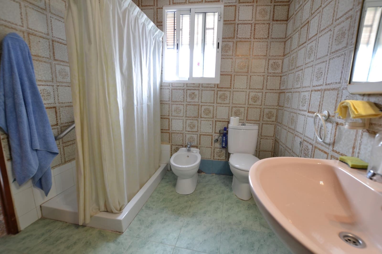 5 sovrum Radhus till salu i Cordoba stad - 190 000 € (Ref: 9625776)