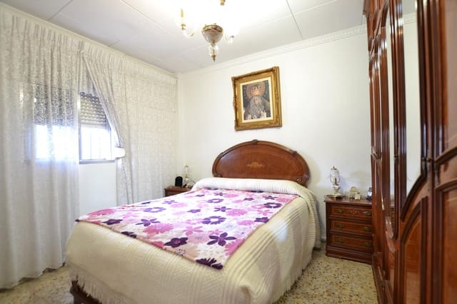 5 chambre Villa/Maison Mitoyenne à vendre à Villarrubia, Cordoue ville - 190 000 € (Ref: 9625776)