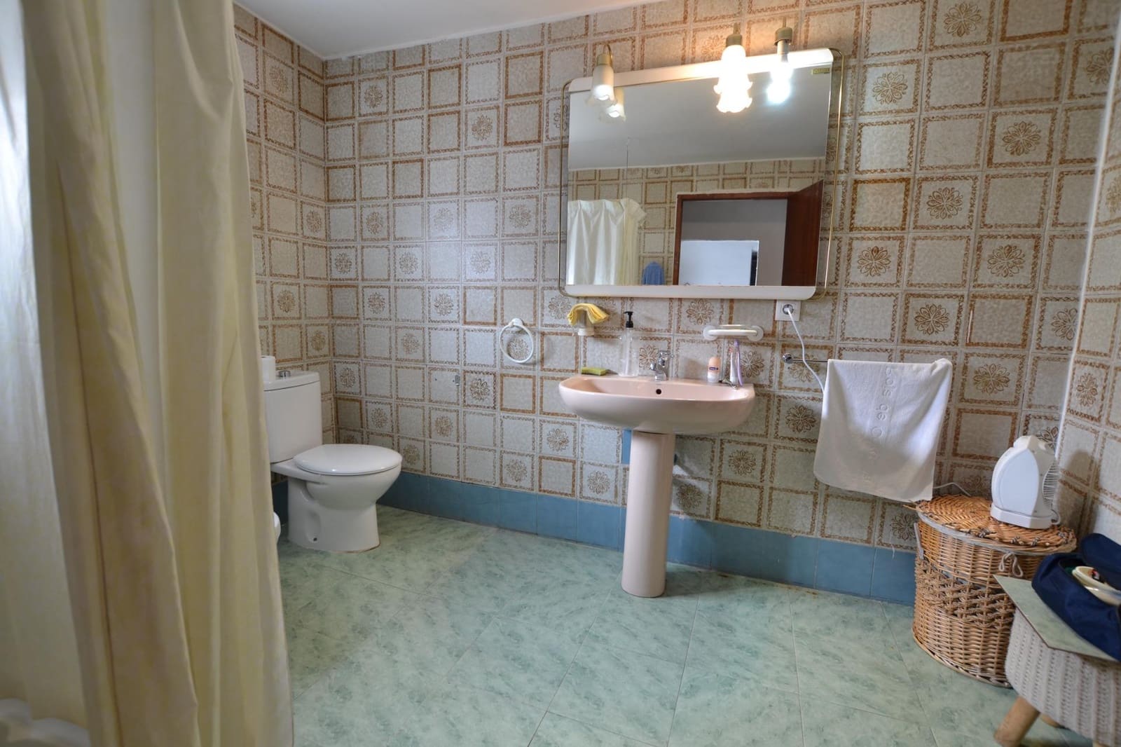 5 sovrum Radhus till salu i Cordoba stad - 190 000 € (Ref: 9625776)