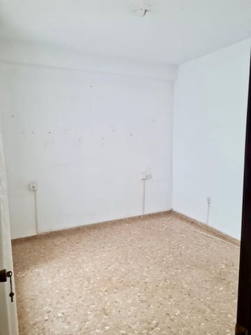 3 bedroom Flat for sale in Córdoba city - € 240,000 (Ref: 9630108)