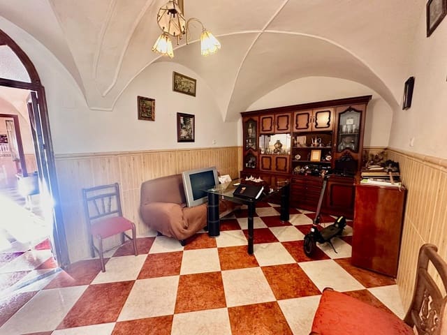 4 makuuhuone Omakotitalo myytävänä paikassa Fuente Obejuna mukana 
autotalli - 110 000 € (Ref: 9630109)