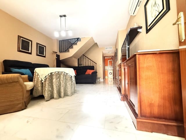 5 chambre Villa/Maison Mitoyenne à vendre à Villafranca de Córdoba avec garage - 165 000 € (Ref: 9634394)