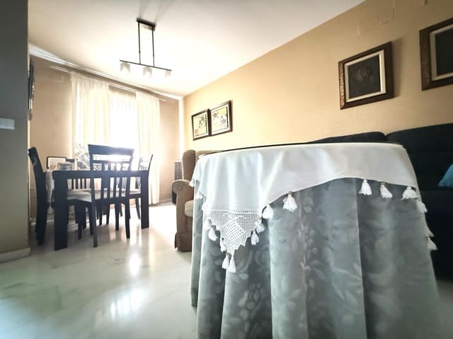 5 chambre Villa/Maison Mitoyenne à vendre à Villafranca de Córdoba avec garage - 165 000 € (Ref: 9634394)