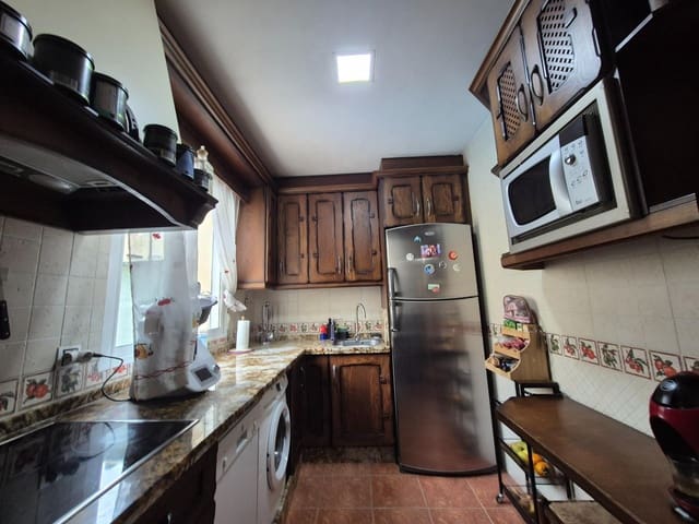 3 makuuhuone Huvila myytävänä paikassa Guadalcázar mukana uima-altaan - 125 000 € (Ref: 9634396)