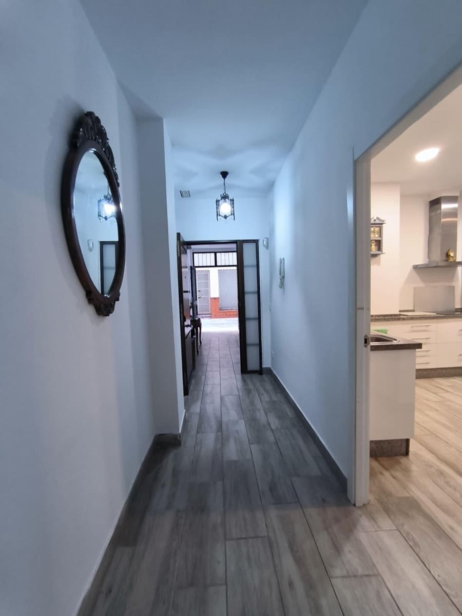 3 bedroom Flat for sale in Cordoba city - € 154,000 (Ref: 9637699)