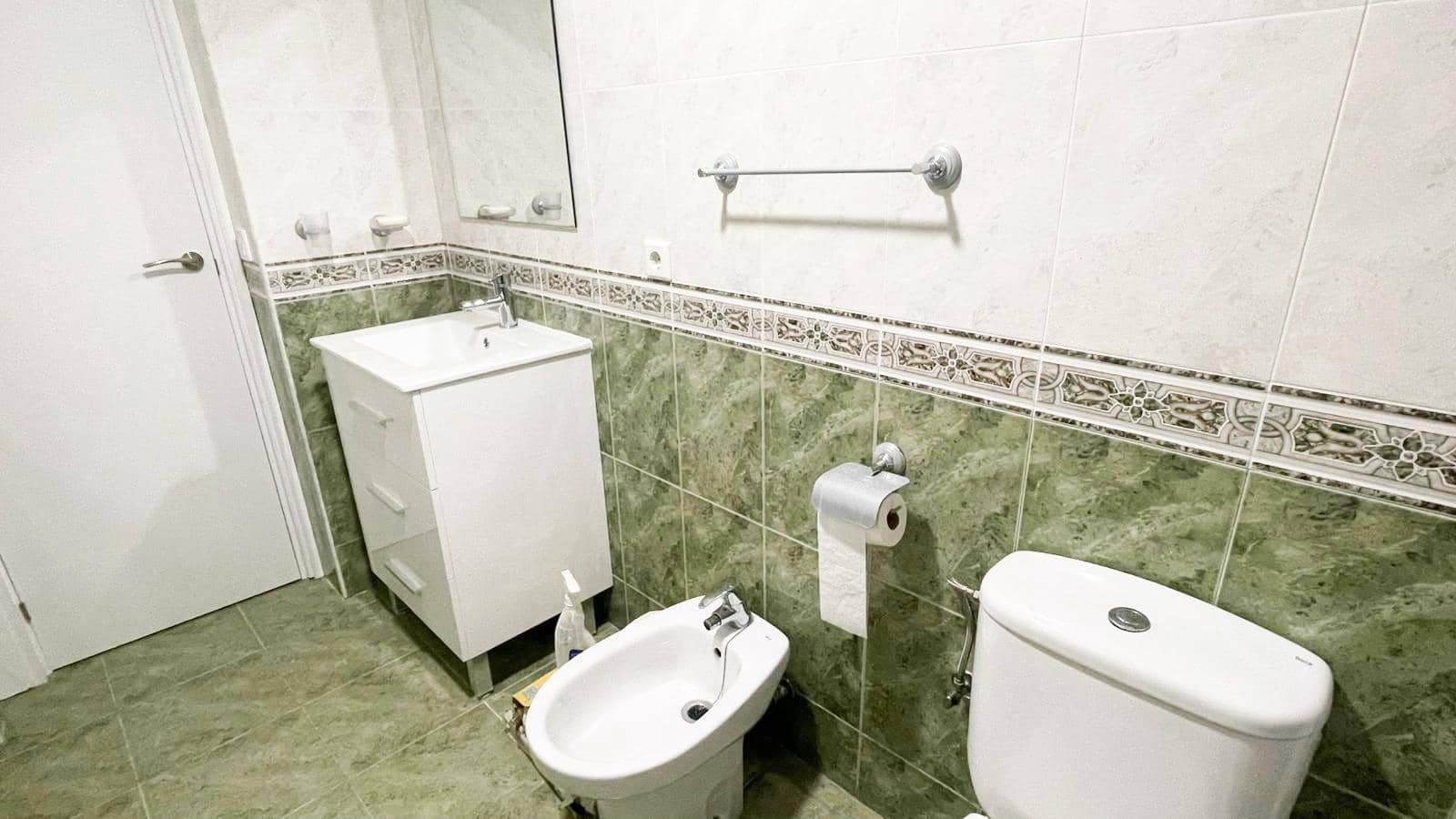 3 sypialnia Mieszkanie na sprzedaż w Miasto Kordoba - 179 900 € (Ref: 9637700)