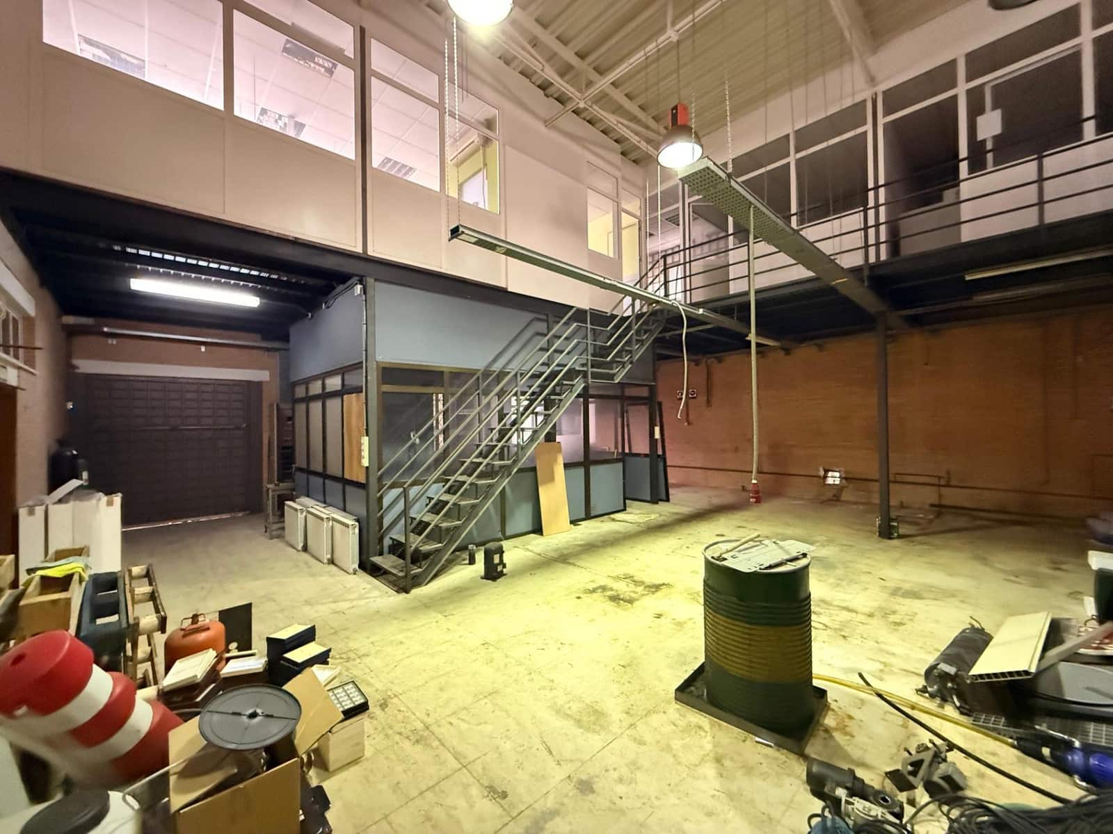 Erhverv til salg i Cordoba by med garage - € 790.000 (Ref: 9637702)