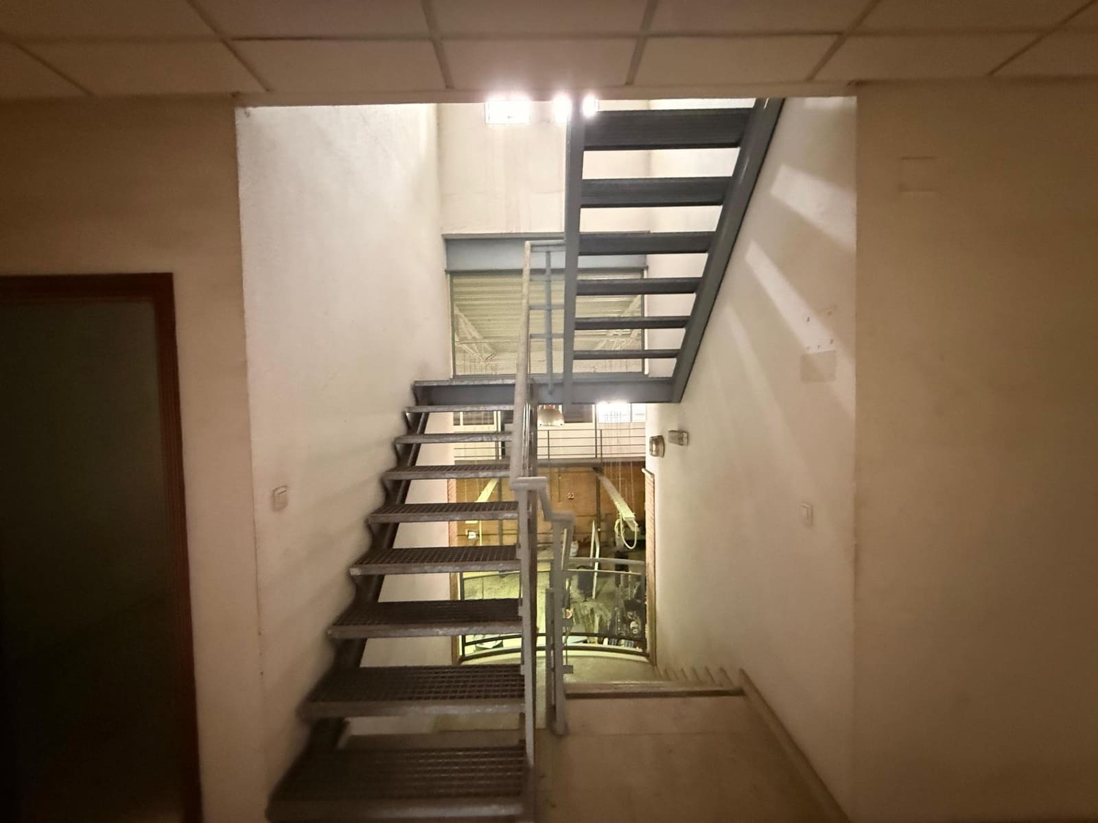 Erhverv til salg i Cordoba by med garage - € 790.000 (Ref: 9637702)