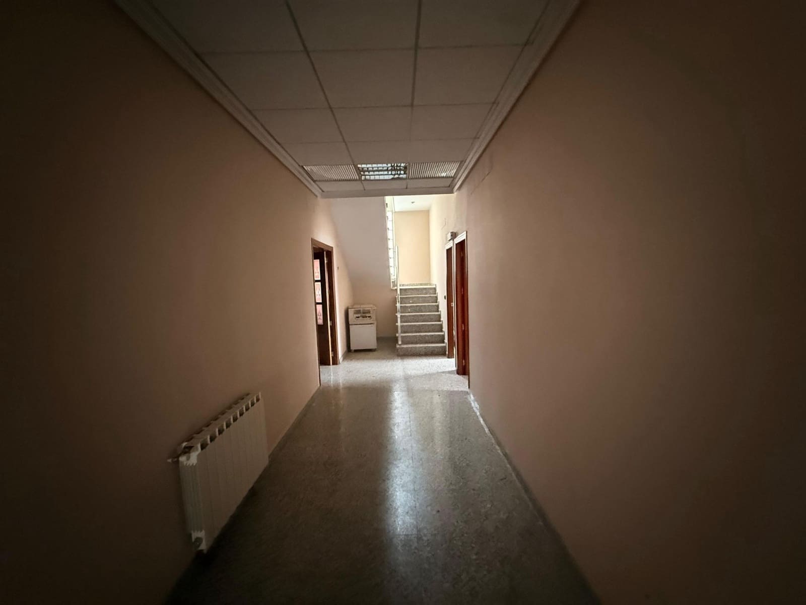 Erhverv til salg i Cordoba by med garage - € 790.000 (Ref: 9637702)