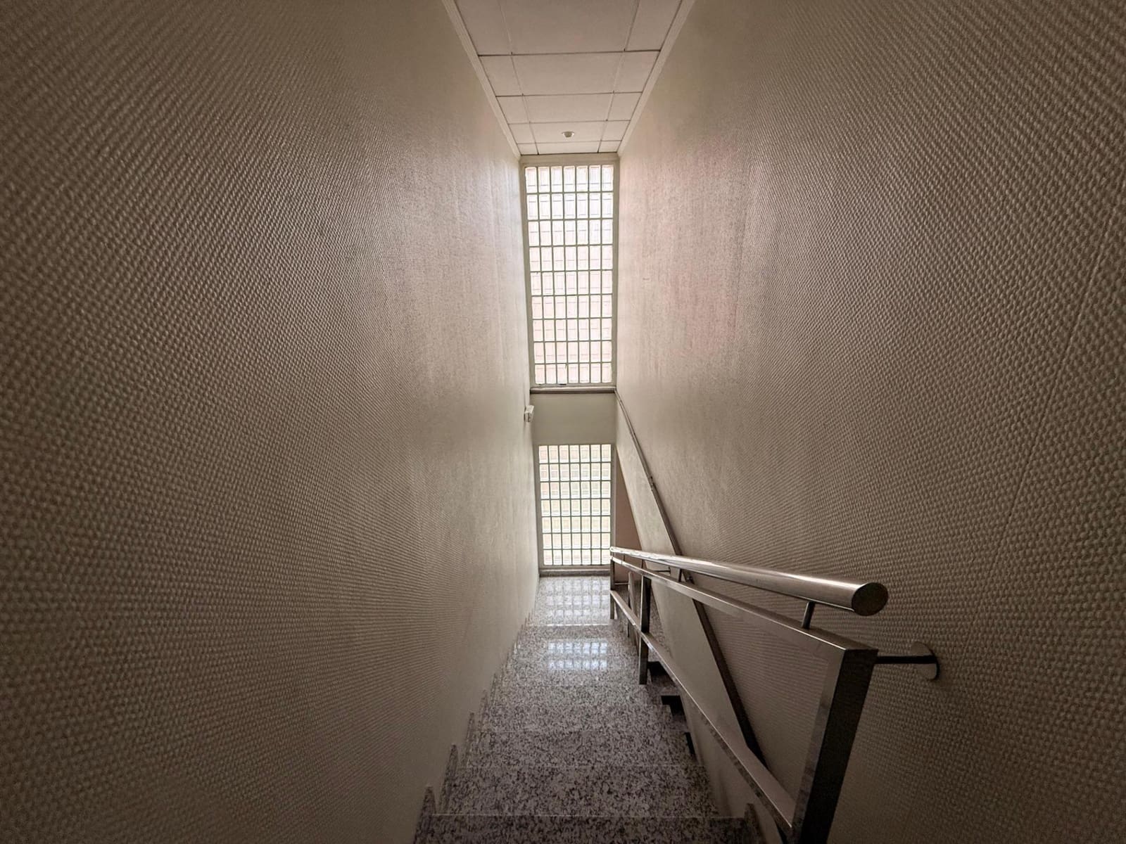 Erhverv til salg i Cordoba by med garage - € 790.000 (Ref: 9637702)