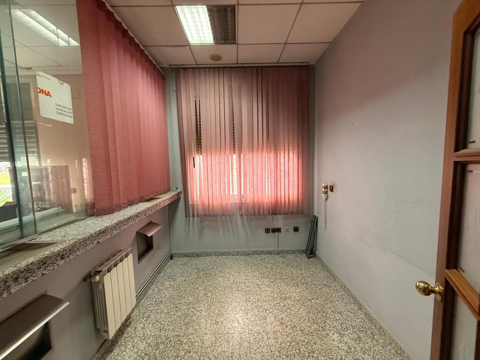 Erhverv til salg i Cordoba by med garage - € 790.000 (Ref: 9637702)