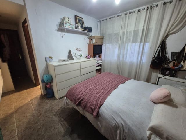 3 soverom Villa til salgs i Córdoba by - € 160 000 (Ref: 9645119)