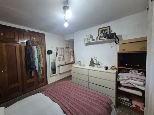 3 soverom Villa til salgs i Córdoba by - € 160 000 (Ref: 9645119)