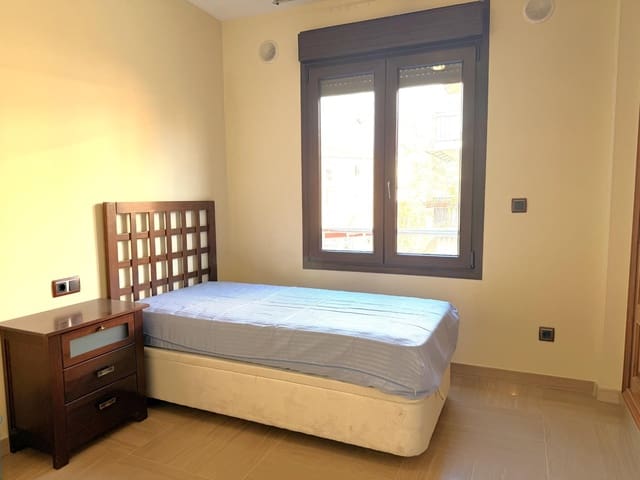 4 sypialnia Mieszkanie na sprzedaż w Miasto Kordoba z garażem - 370 000 € (Ref: 9645120)