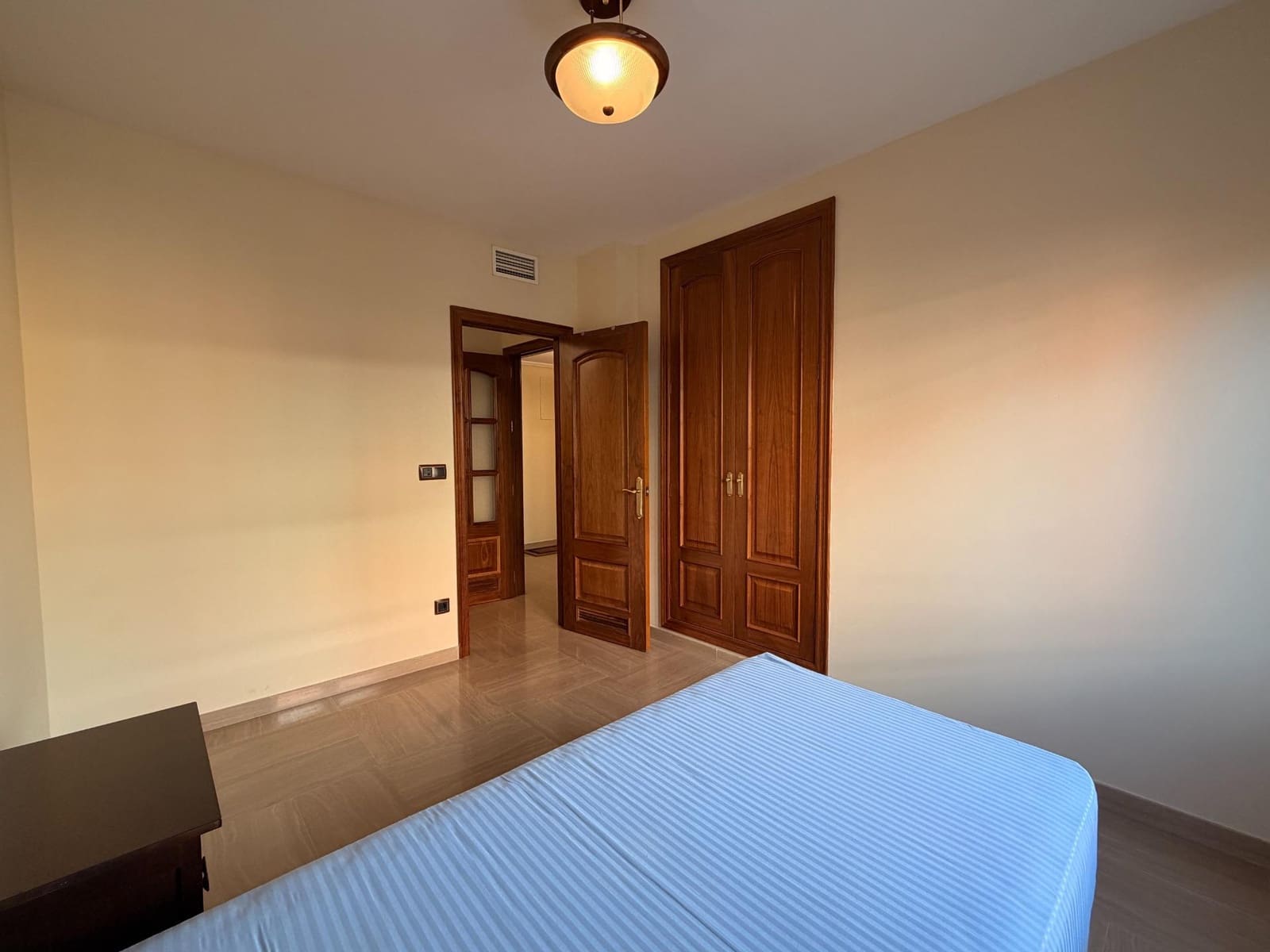 4 sypialnia Mieszkanie na sprzedaż w Miasto Kordoba z garażem - 370 000 € (Ref: 9645120)