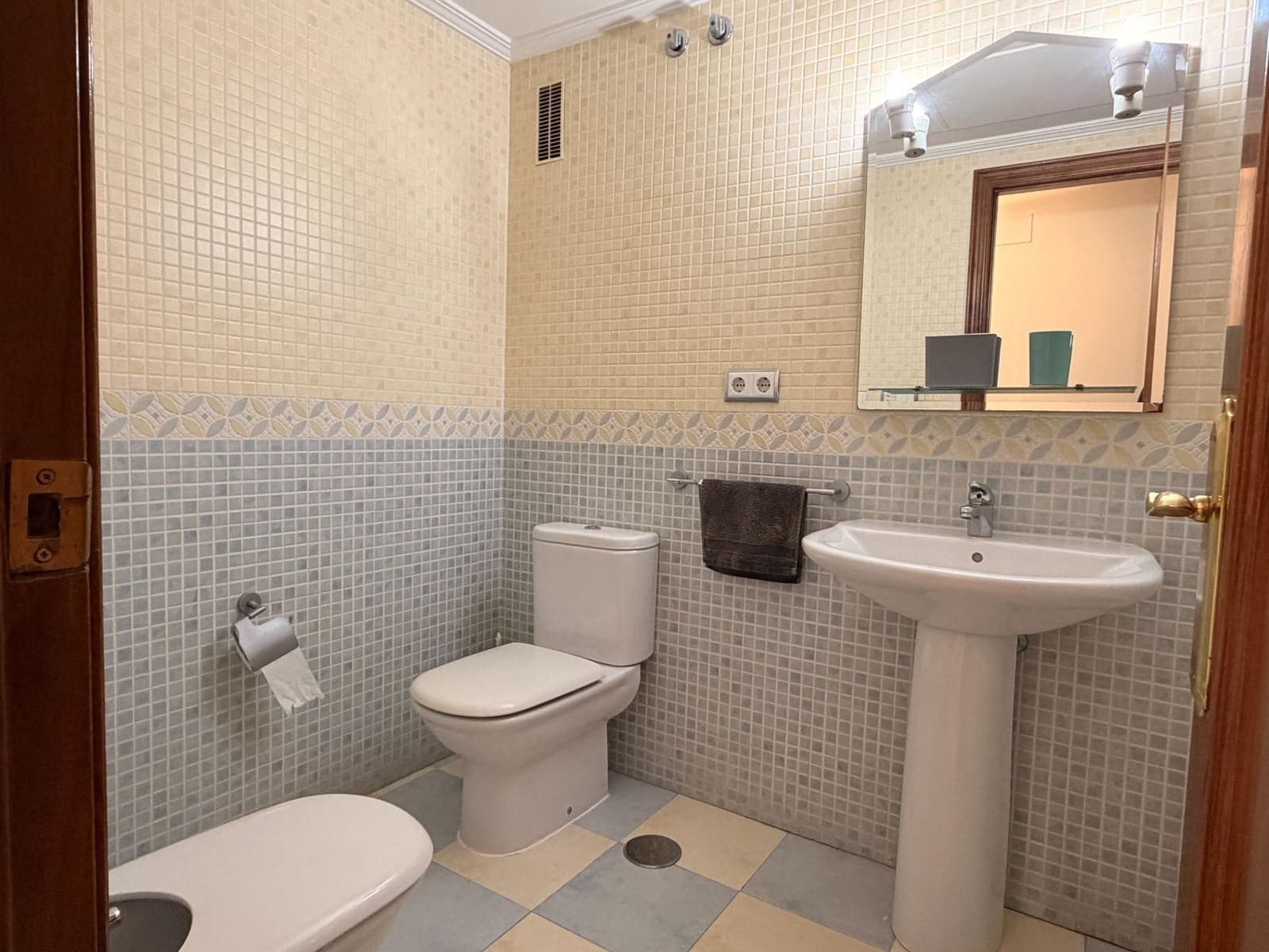 4 sypialnia Mieszkanie na sprzedaż w Miasto Kordoba z garażem - 370 000 € (Ref: 9645120)