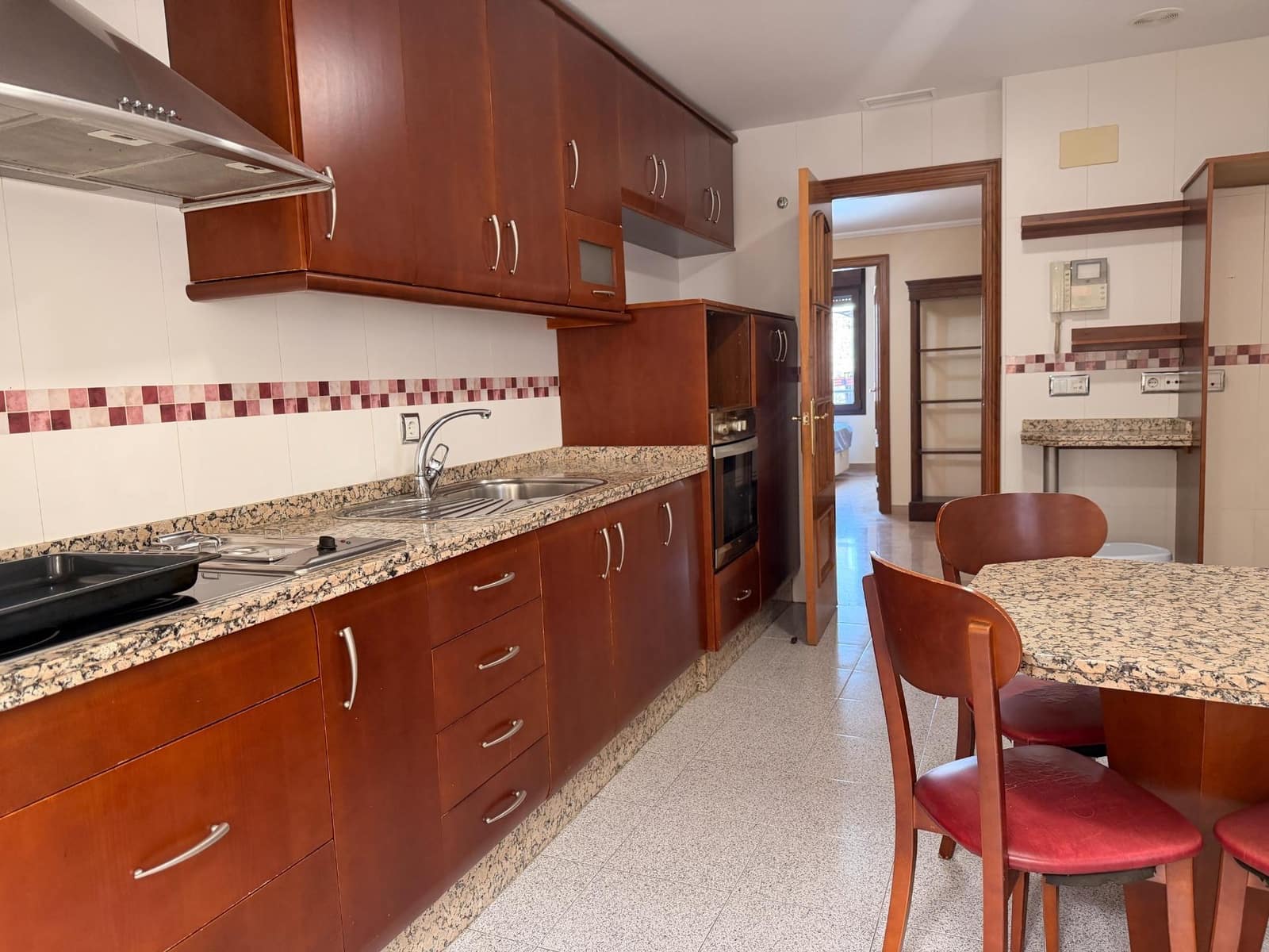 4 sypialnia Mieszkanie na sprzedaż w Miasto Kordoba z garażem - 370 000 € (Ref: 9645120)